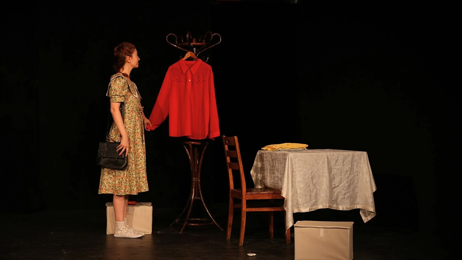 Kuşları Bile Vurdular